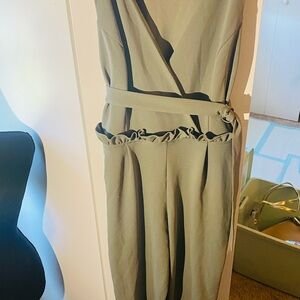 Elegant Olive Green Women's jumper